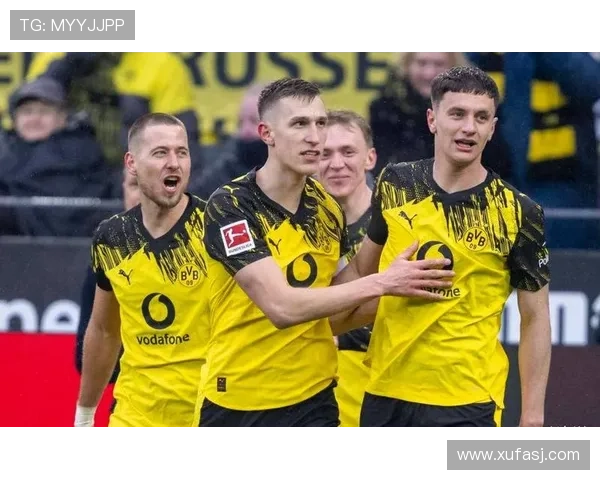 多特蒙德年轻阵容关键战屡屡失控,稳定性面临考验 多特蒙德年轻阵容关键战屡屡失控,稳定性面临考验